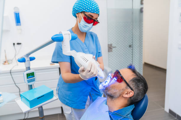 Best Broken or Cracked Tooth Emergency Dentist in Runaway Bay, TX
